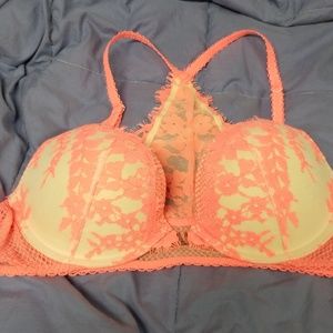 Victoria's Secret 36B bra